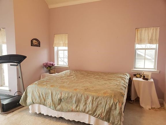 2nd image of 180 Shady Shores Dr