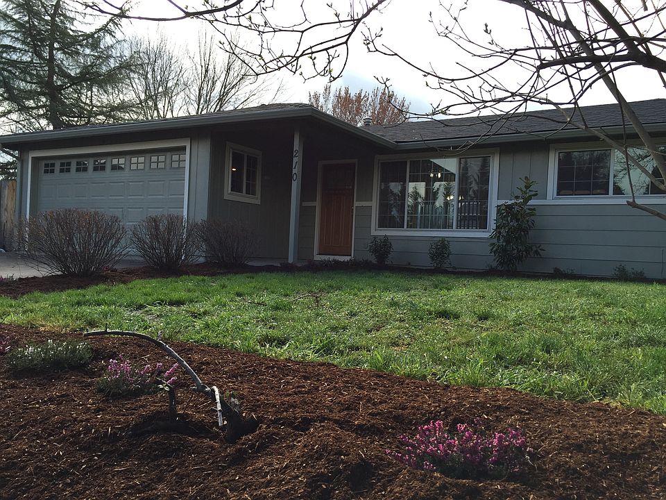 1st image of 210 Oaklawn Ave