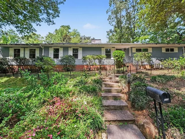 410 Brookside Dr, Chapel Hill, NC 27516