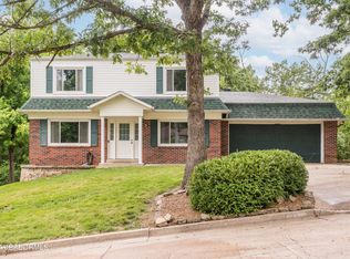 2004 Wooded Lane Rd, Jefferson City, MO 65101