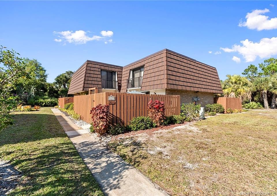1st image of 5802 SE Riverboat Dr #301