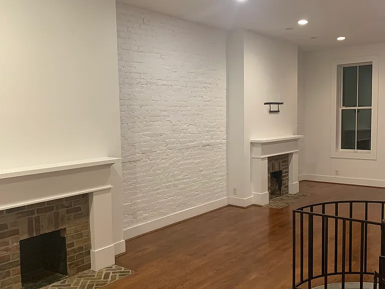 1208 Louden St #1 — Photo 4