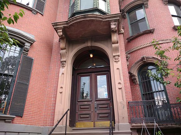 2nd image of 532 Massachusetts Ave APT 5