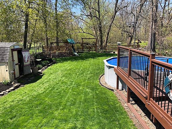 2nd image of 219 Lehn Springs Dr