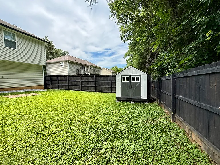7114 Tyner Crossing Dr — Photo 25