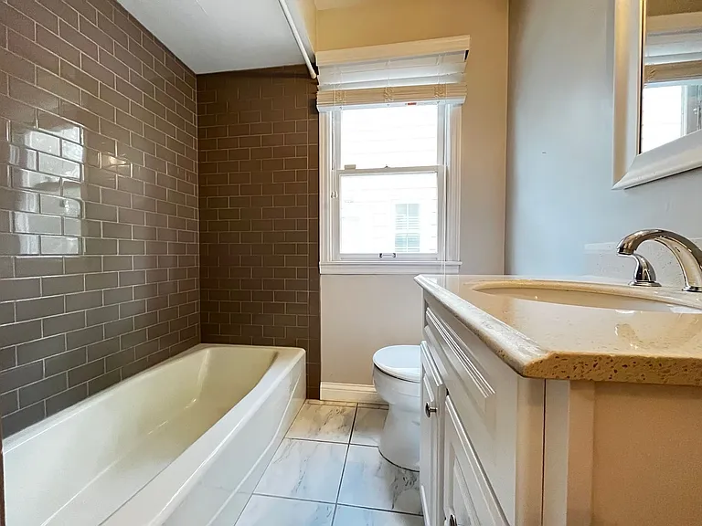 3120 Jersey Ave S — Photo 17
