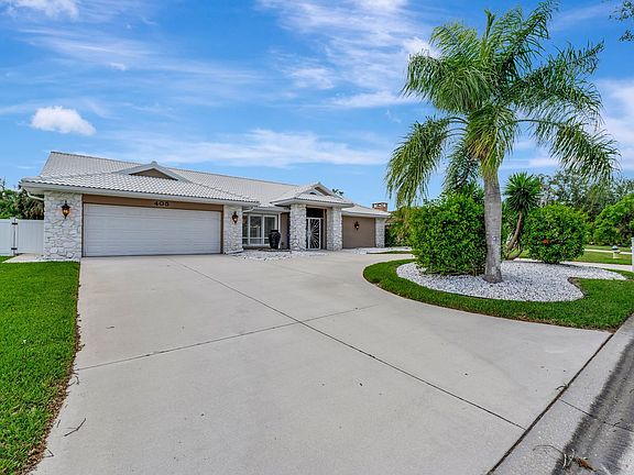 3rd image of 405 Waterside Ln