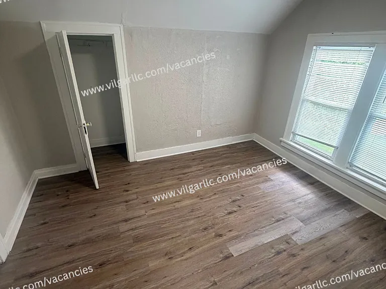 3236 Michigan St — Photo 16