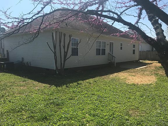 4th image of 220 Reelfoot Ct