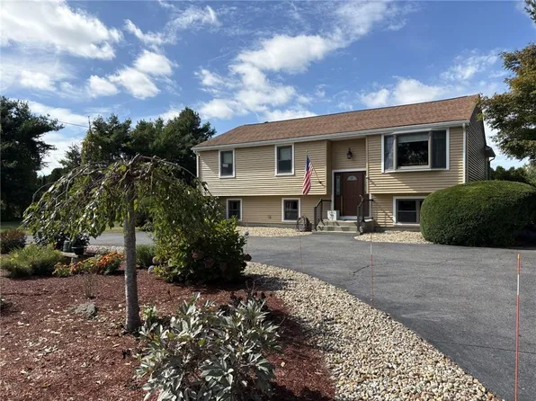 147 Olney St, Seekonk, MA 02771