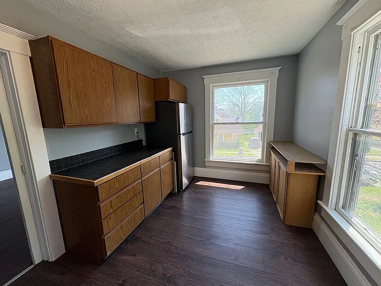 532 Crosby St — Photo 4