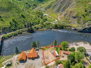 2 Cow Creek Rd, Lucile, ID 83542