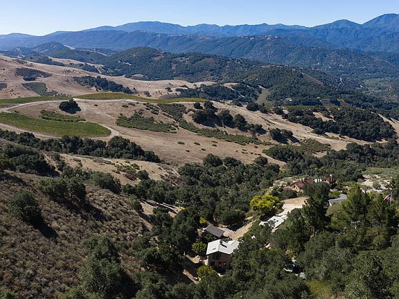 3rd image of 407 El Caminito Rd