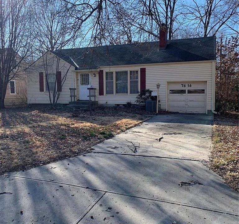 2nd image of 7616 Juniper St