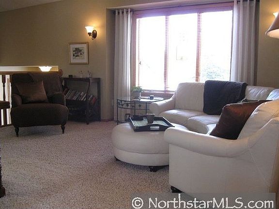 2nd image of 5511 Oakgreen Pl N