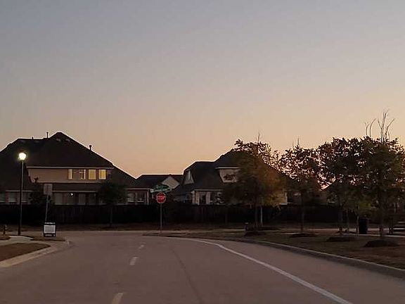 5th image of 1104 Garden Grove Ln