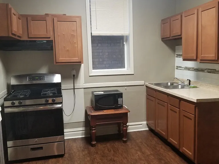 3832 Euclid Ave — Photo 3