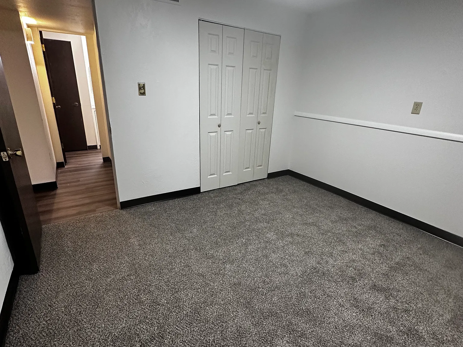 4221 Central Ave — Photo 4