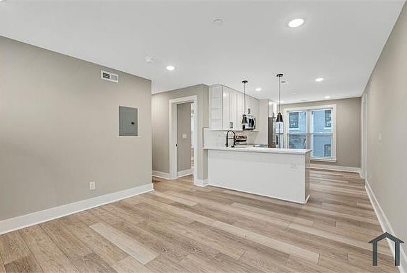 1st image of 1720 N 22nd St #203