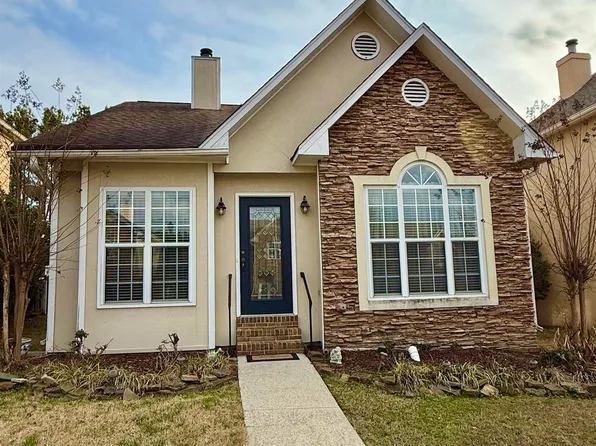 127 Warwick Cir, Alabaster, AL 35007