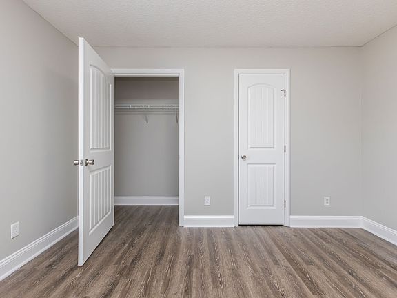 4th image of 45160 Ewing Park Rd #32