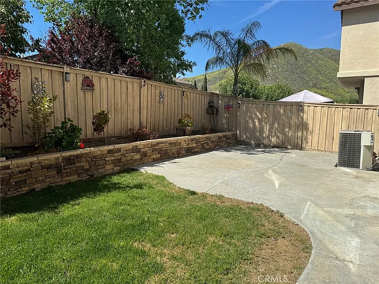 32585 Winterberry Ln — Photo 14