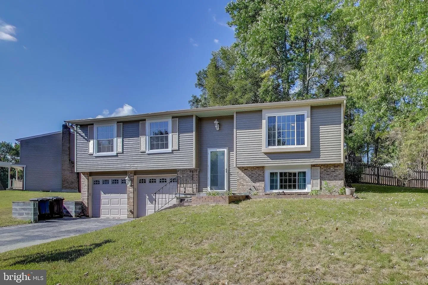 4 bed, 2358 sqft, $3,500 — Photo 3