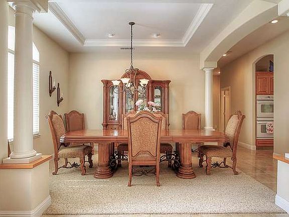 5th image of 851 Pestana Ave