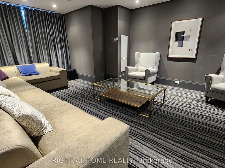 20 Fred Varley Dr #210 — Photo 43