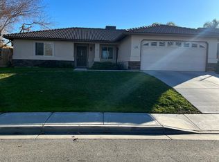 319 Sunset Ln, Taft, CA 93268