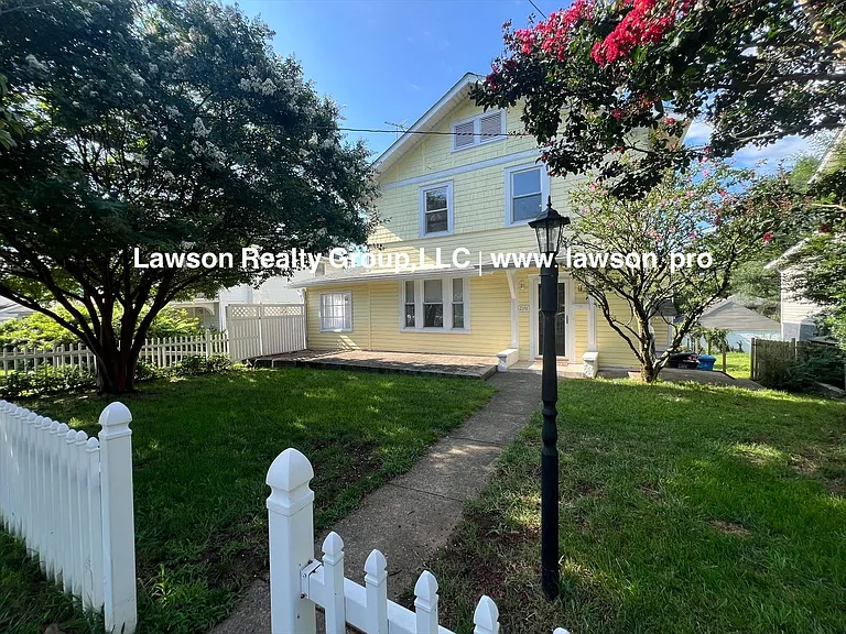 2148 Berkley Ave SW — Photo 2