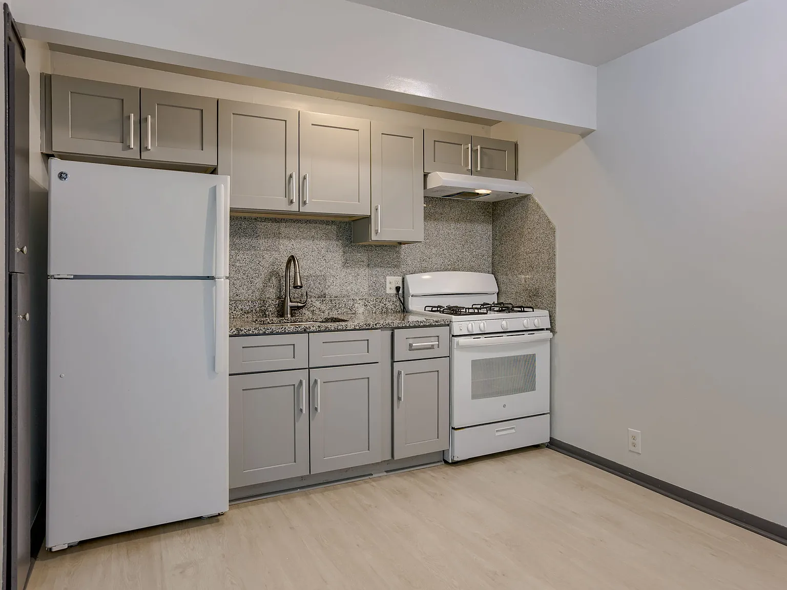 4505 Lafayette Avenue — Photo 1