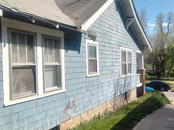 4th image of 5204 E 28th Ter