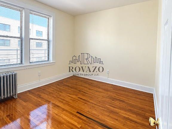 4th image of 381 Union Ave #201