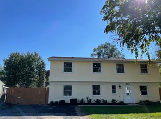 345 Fleetwood Ave, Bolingbrook, IL 60440