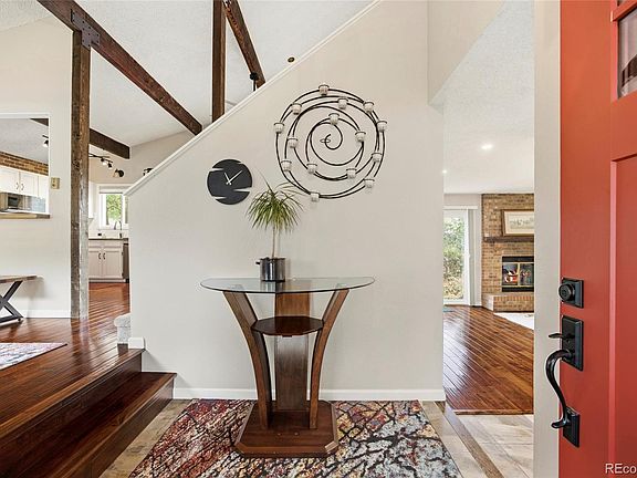 3rd image of 401 Orilla Del Lago