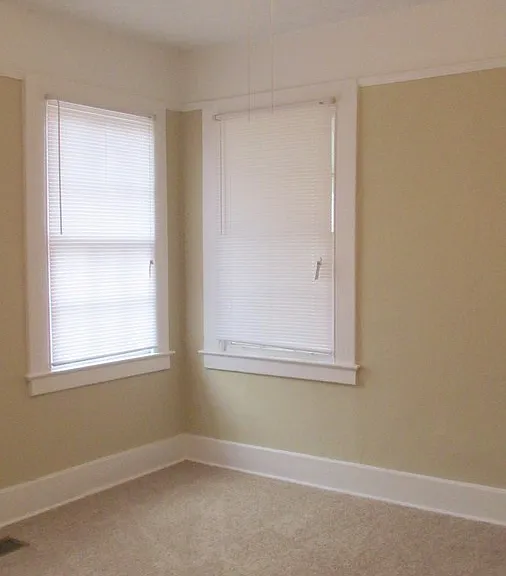 1920 James Ave — Photo 9