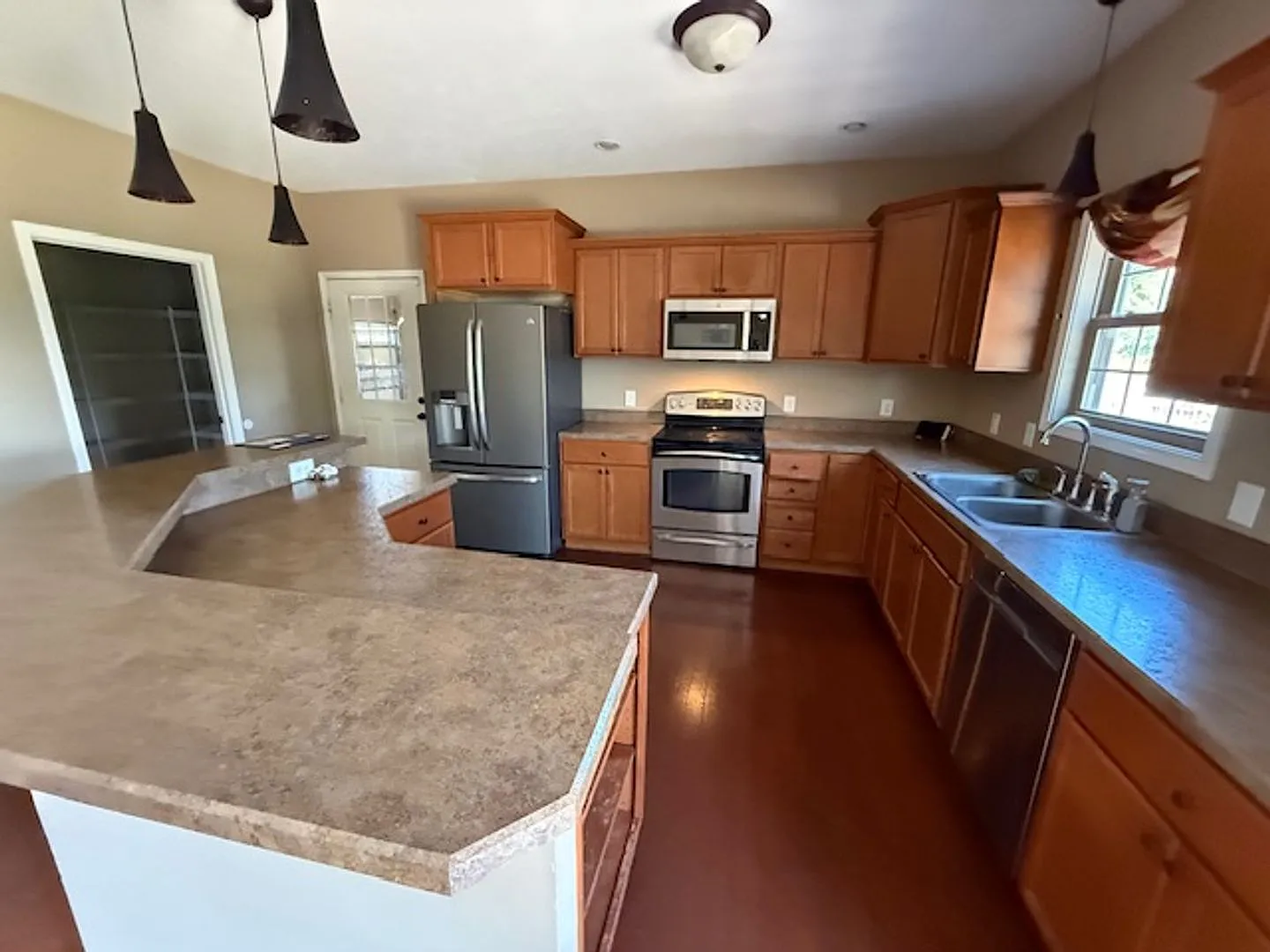 616 Wintergreen Drive — Photo 2