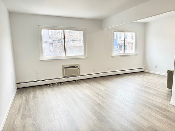 3rd image of 344 Bleecker St Floor 2