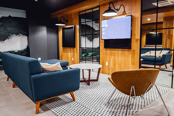 Rented by Nooklyn NYC LLC | media 30