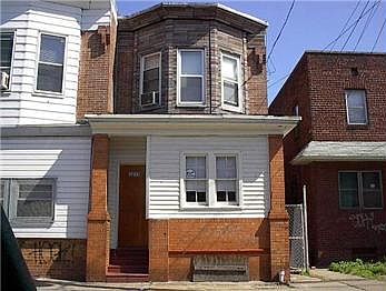 2nd image of 1211 Carl Miller Blvd