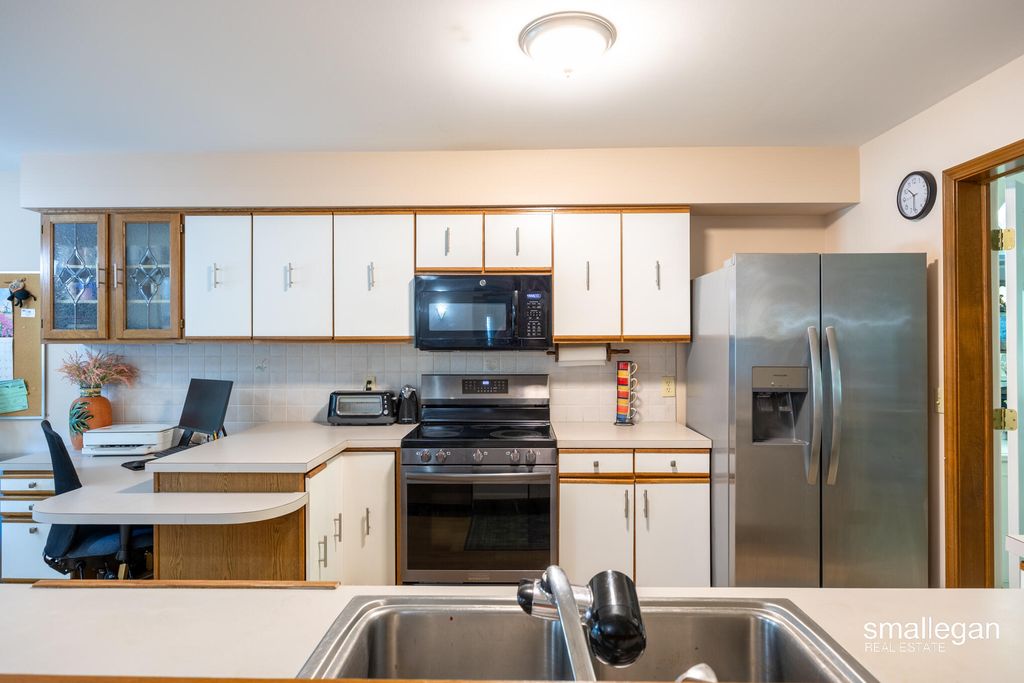 Apartment in Grandville, Kent - View 5