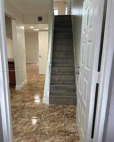 2780 W 76th St #203 Photo 1