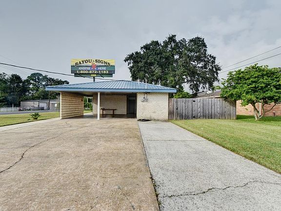 3rd image of 6881 W Park Ave