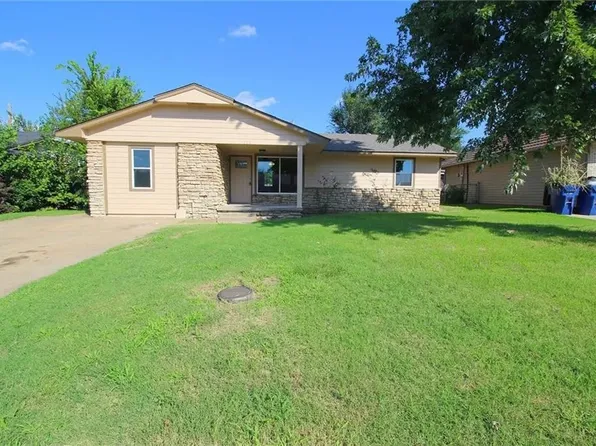213 Cherokee Ln, El Reno, OK 73036