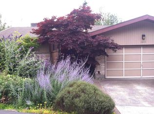 10215 8th Ave NE, Seattle, WA 98125