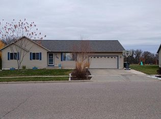 204 Dessa Rain Dr, Reedsburg, WI 53959