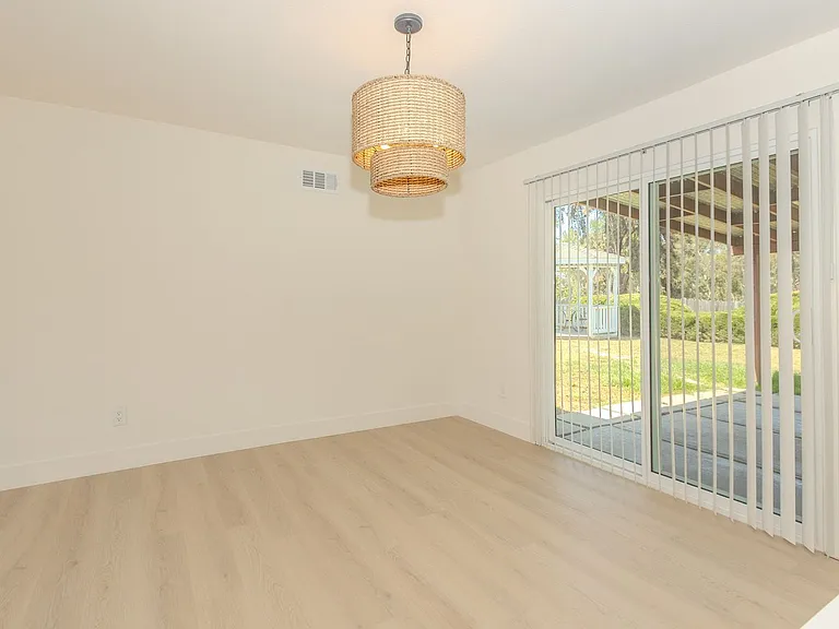 6180 Veemac Ave — Photo 7