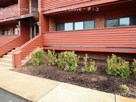 2nd image of 1521 S George Mason Dr APT 13