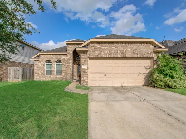 15702 Whisper Woods Dr, Cypress, TX 77429